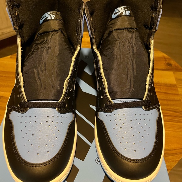 Air Jordan 1 High Retro UNC TOE University Blue size 11 Mens (2023) - Picture 10 of 13